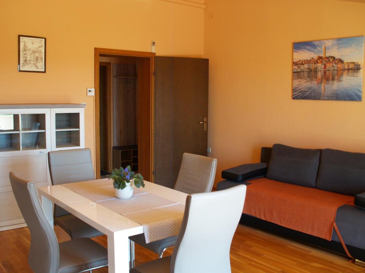 Apartments Frank Ровинь Экстерьер фото