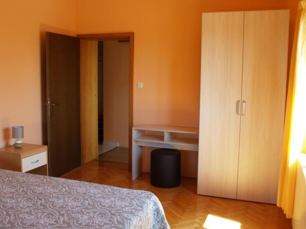 Apartments Frank Ровинь Экстерьер фото