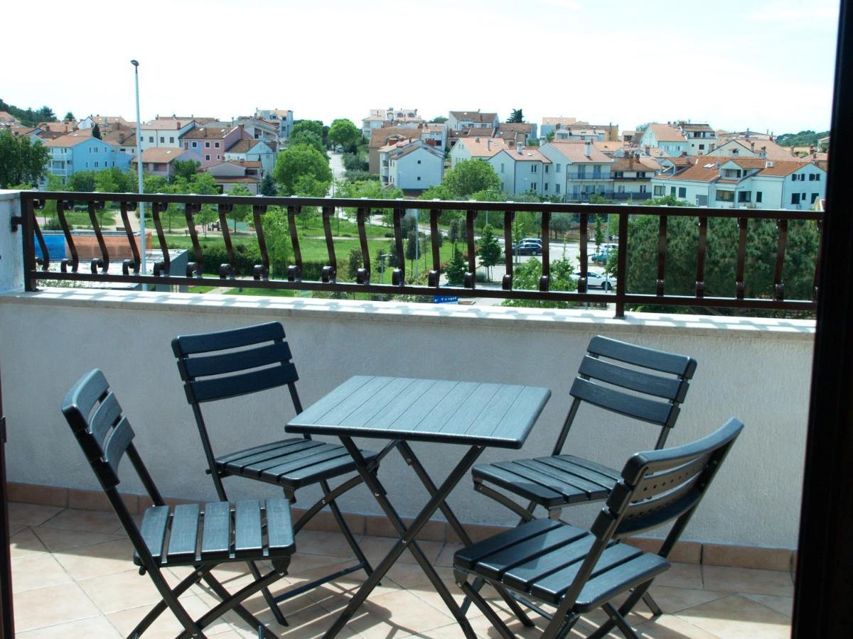 Apartments Frank Ровинь Экстерьер фото